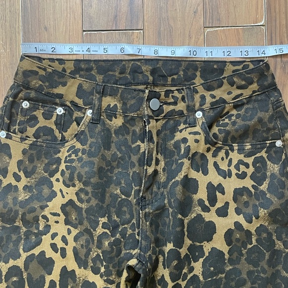 Leopard Print Flare Jeans - Picture 7 of 9
